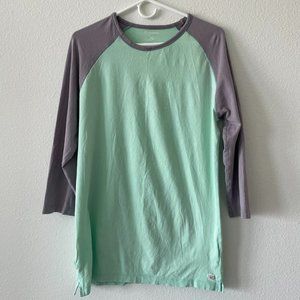 DEPARTWEST Mint Green and Gray Long-sleeve T-shirt